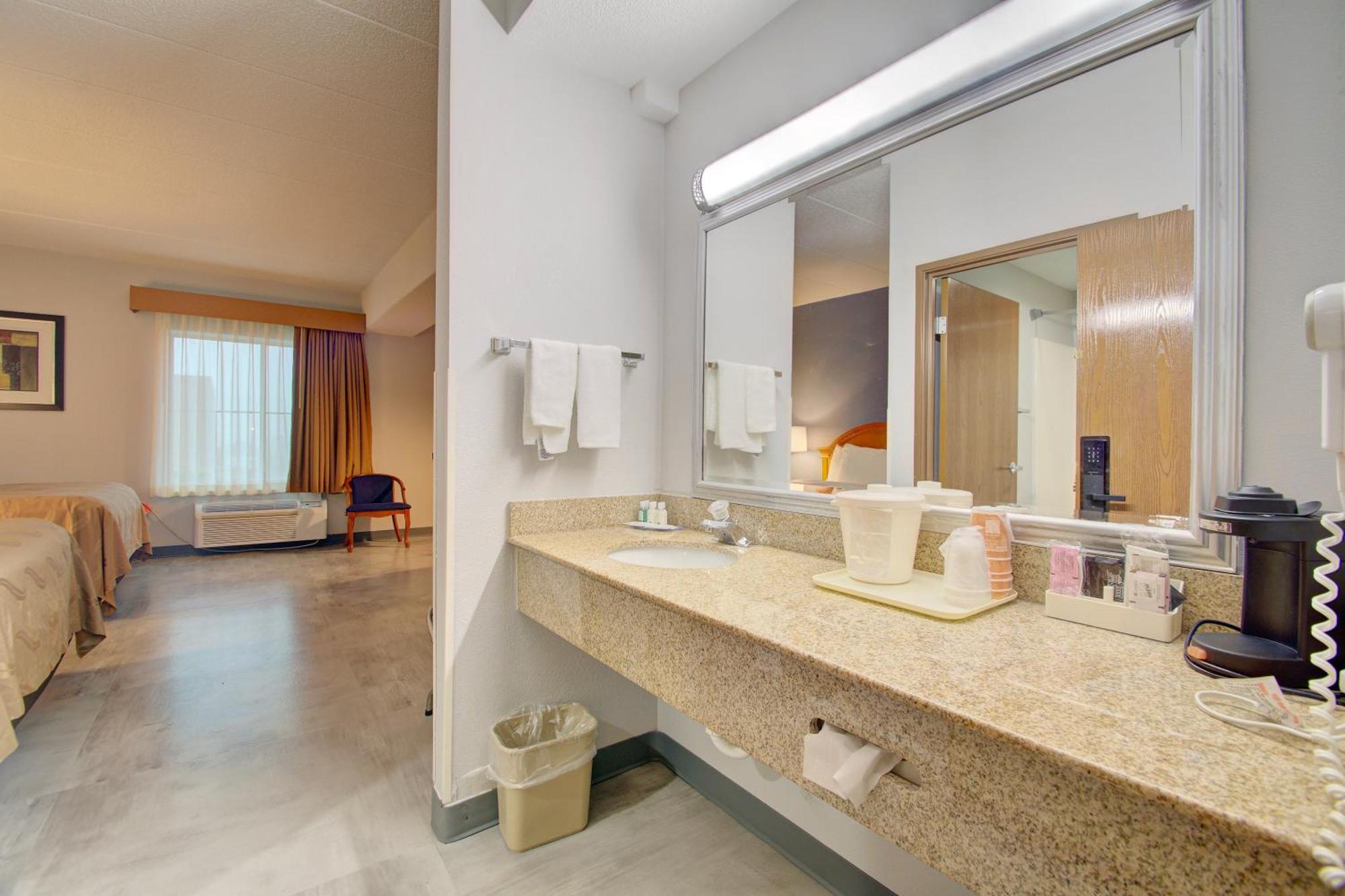 Quality Inn & Suites Cvg Airport Erlanger Εξωτερικό φωτογραφία